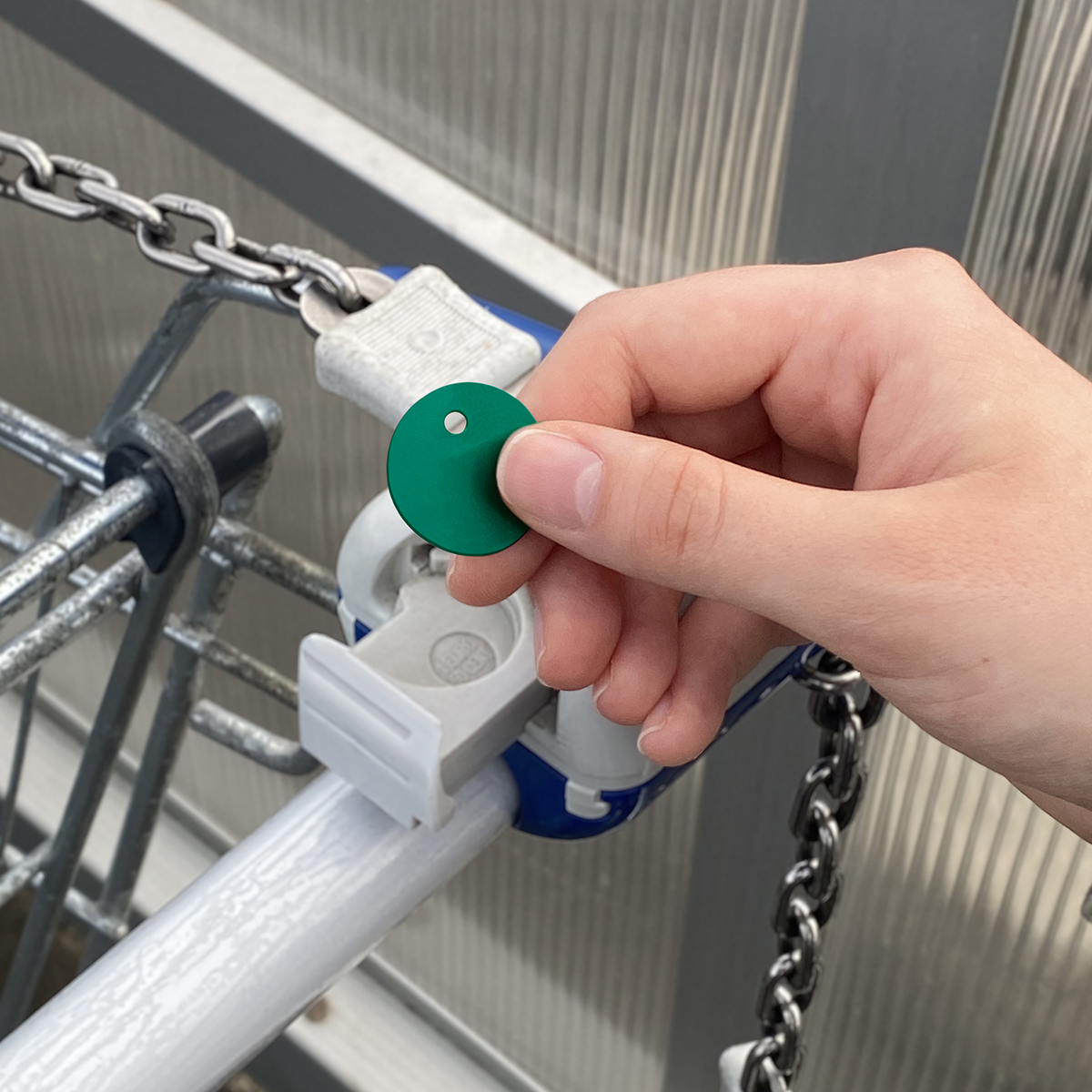 Metall-Karabinerhaken "Omega" als Werbeartikel mit Logo bedrucken